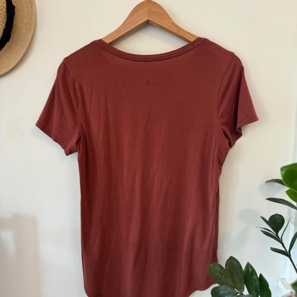 Lululemon Tee - Picture 2 of 2